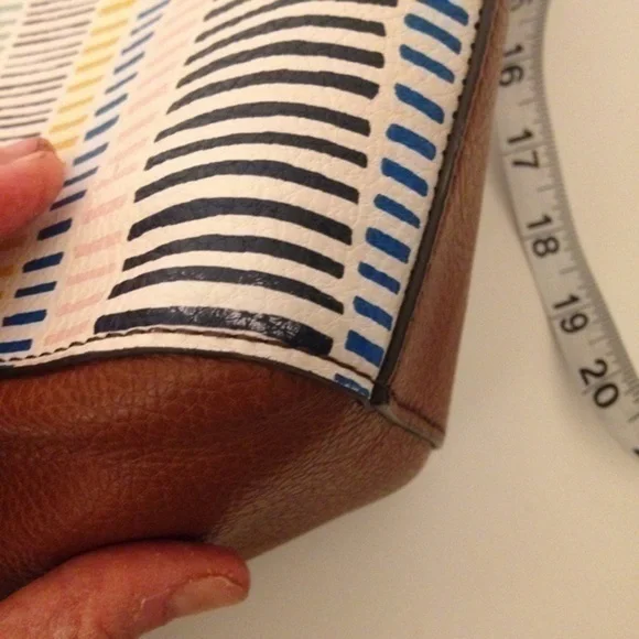 Fossil coated canvas and leather zippered tote - Picture 6 of 7